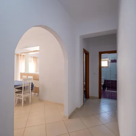 Visi Εξαμίλιο